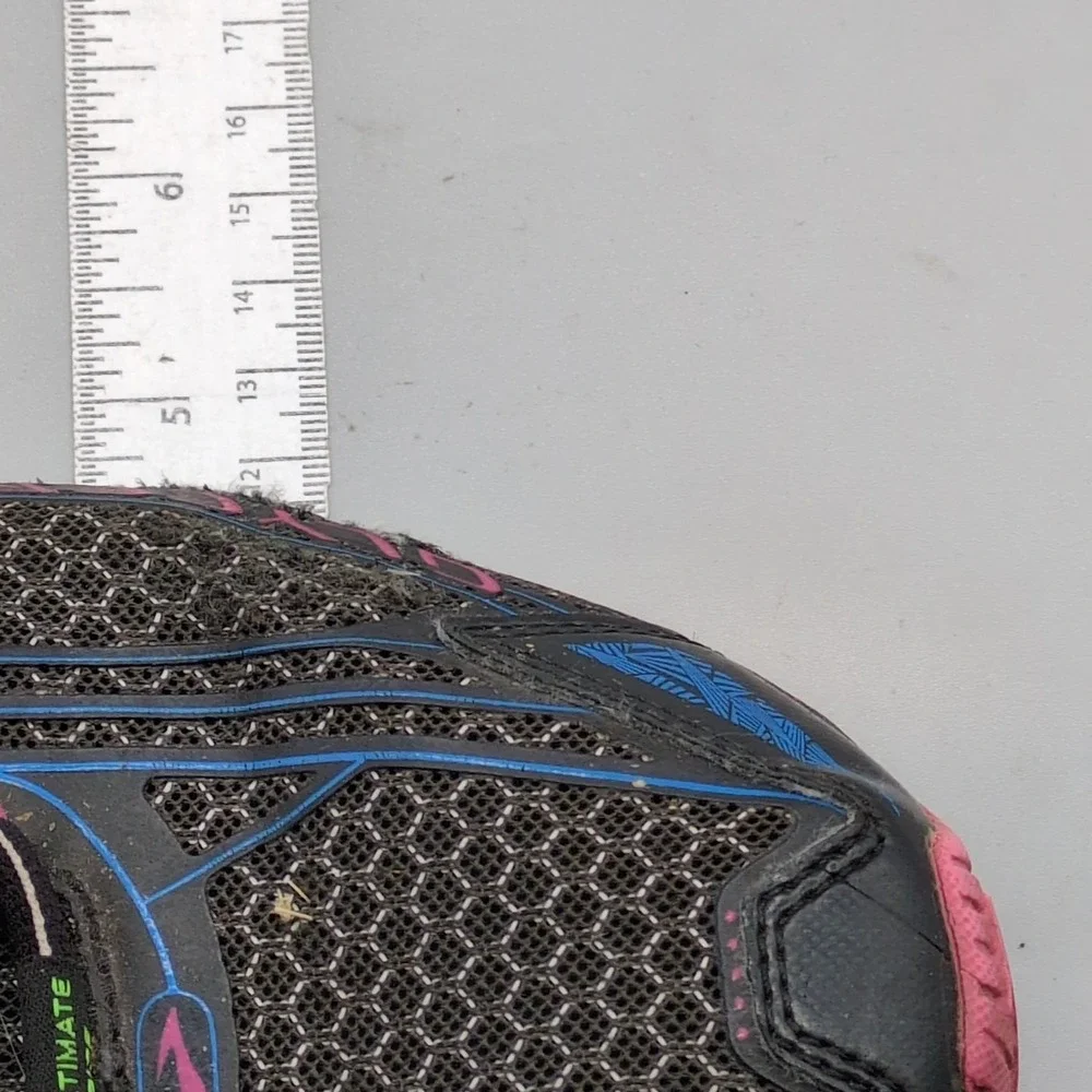 Brooks sneakers womens